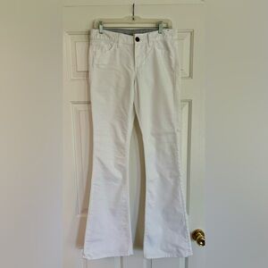 EUC bright white Banana Republic bootcut/ flair jeans size 27 👖☀️🕶️